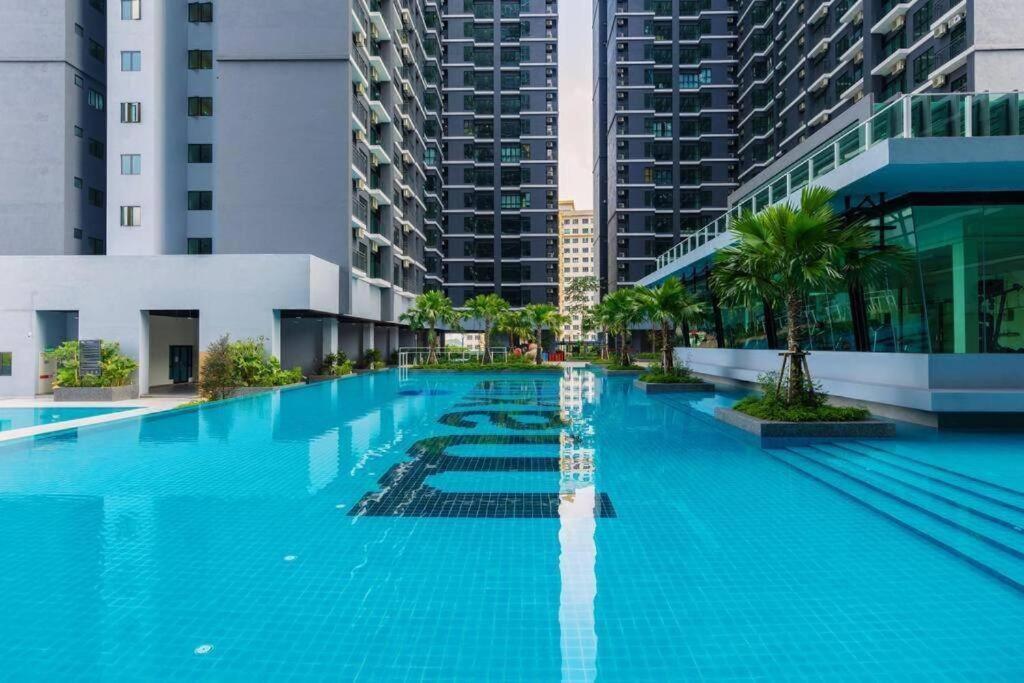 Creamy Kl View - Majestic Maxim Near Ucsi, Kl, Mrt #康乐夜市 Pangsapuri